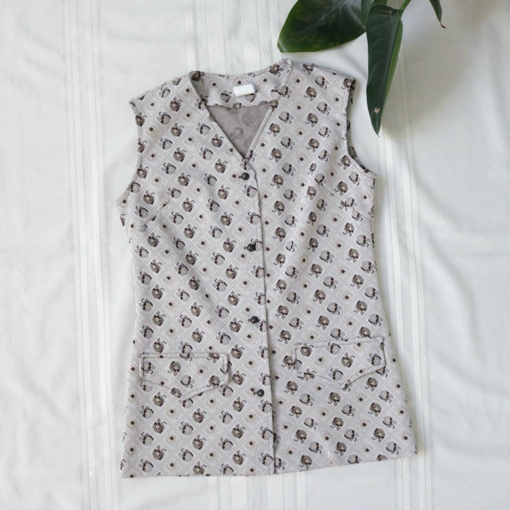 Brown Apple Patterned Sleeveless Button Down Tuni… - image 1